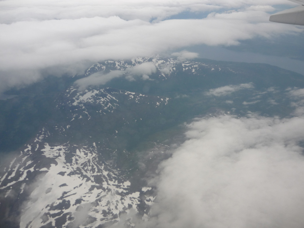 Wolken im Landeanflug auf Tromso 